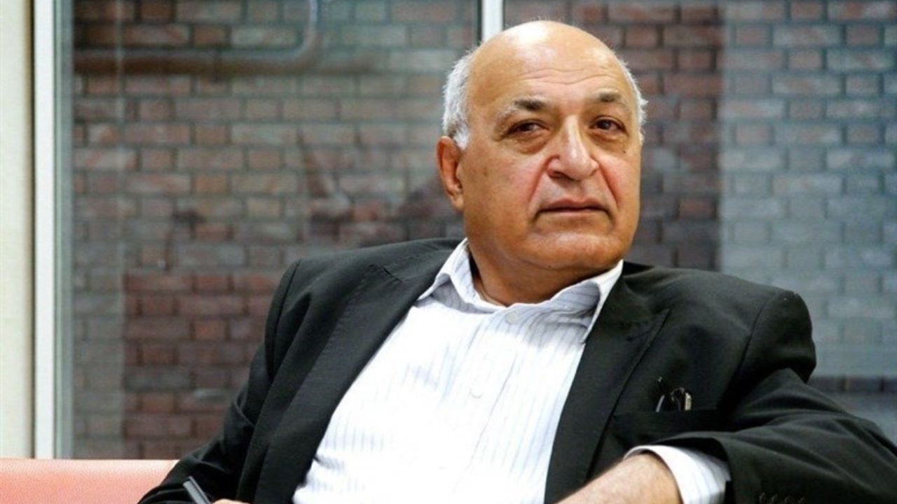 نفس برگزاری نمایشگاه خوب و لازم است منتها توزیع یارانه آن را به یک مشکل و مساله تبدیل می‌کند