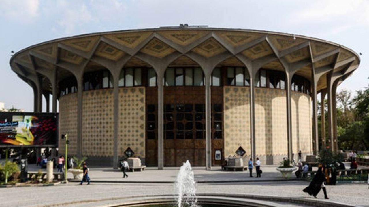«ایوب خان» چراغ اجراهای تئاتر شهر را روشن می‌کند