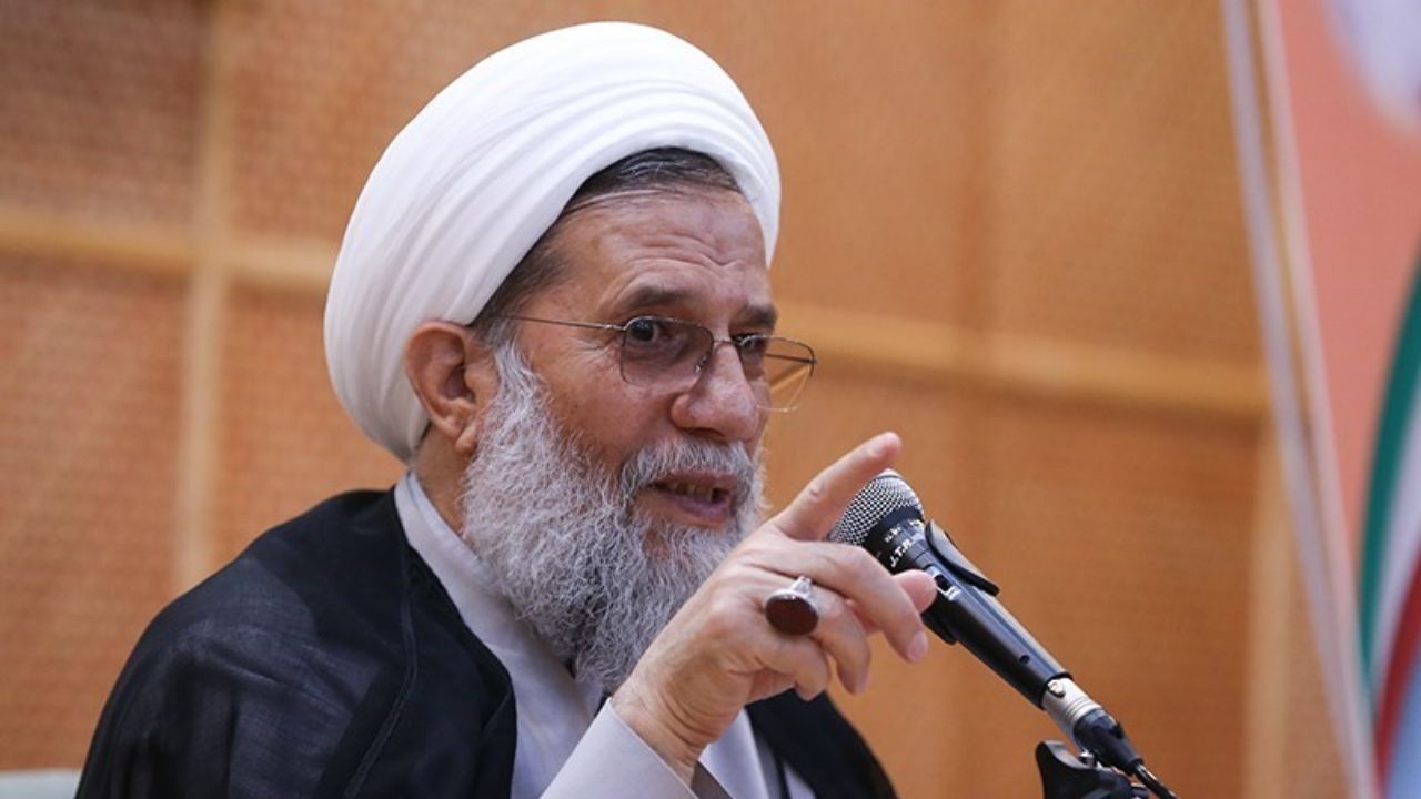 دشمن بی‌سابقه‌ترین تحریم و فشار را بر ما اعمال کرده است / در جنگ تمام عیار با دشمن هستیم