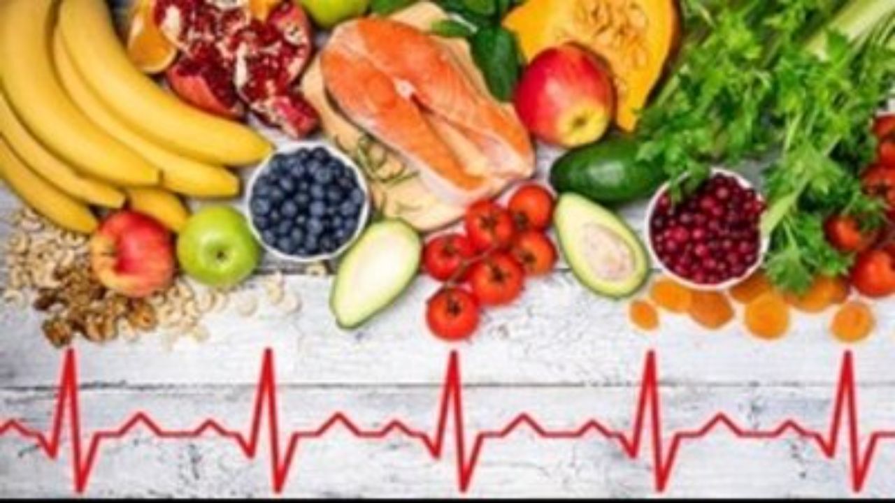 با تغذیه صحیح و تقویت سیستم ایمنی می‌توان به پیشگیری از ابتلای به بیماری کمک کرد