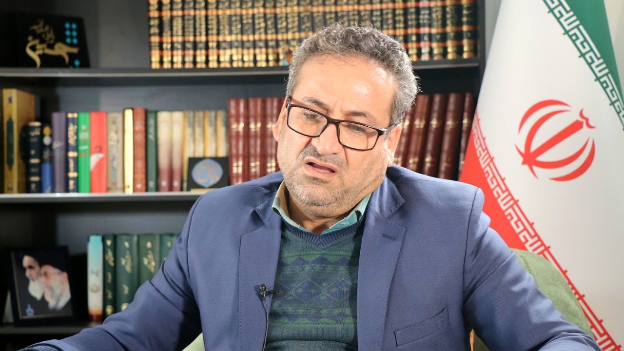 نماینده سبزوار توهین‌ به رسانه‌ها را پس گرفت؟ / از نظر محبی نجم‌آبادی چه کسانی شعبان بی‌مخ هستند؟