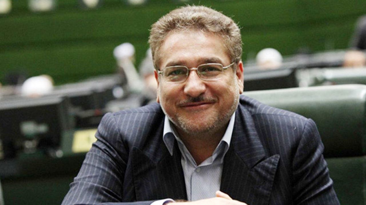 علت رد بودجه کم‌تجربگی نمایندگان و اختلافات شدید درونی مجلسی‌هاست / می‌گویند علت رد کلیات بودجه، غیبت رئیس‌جمهوری بوده؟ مضحک است!