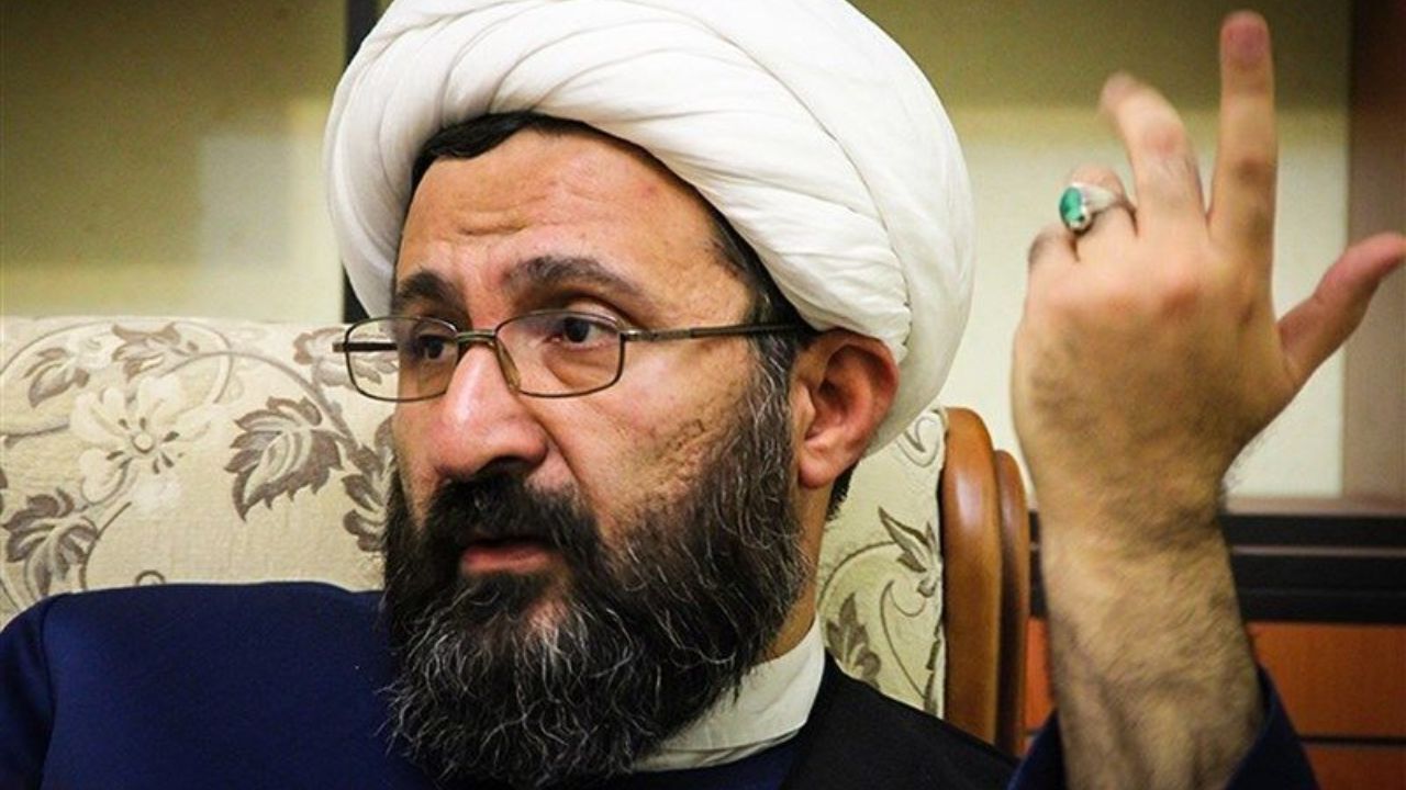 باید سیره رهبری را آیینه کارهایمان قرار دهیم