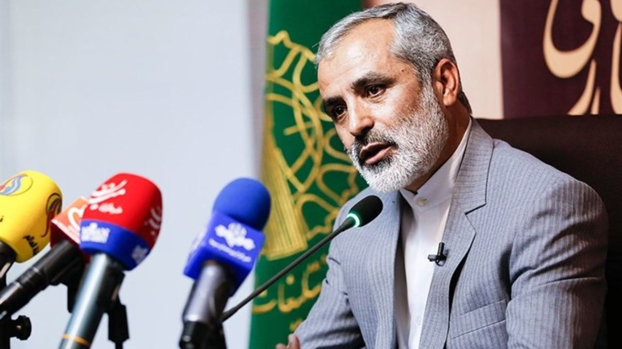 به مسائل جناحی وارد نمی‌شویم، به افراد جناحی هم باج نخواهیم داد