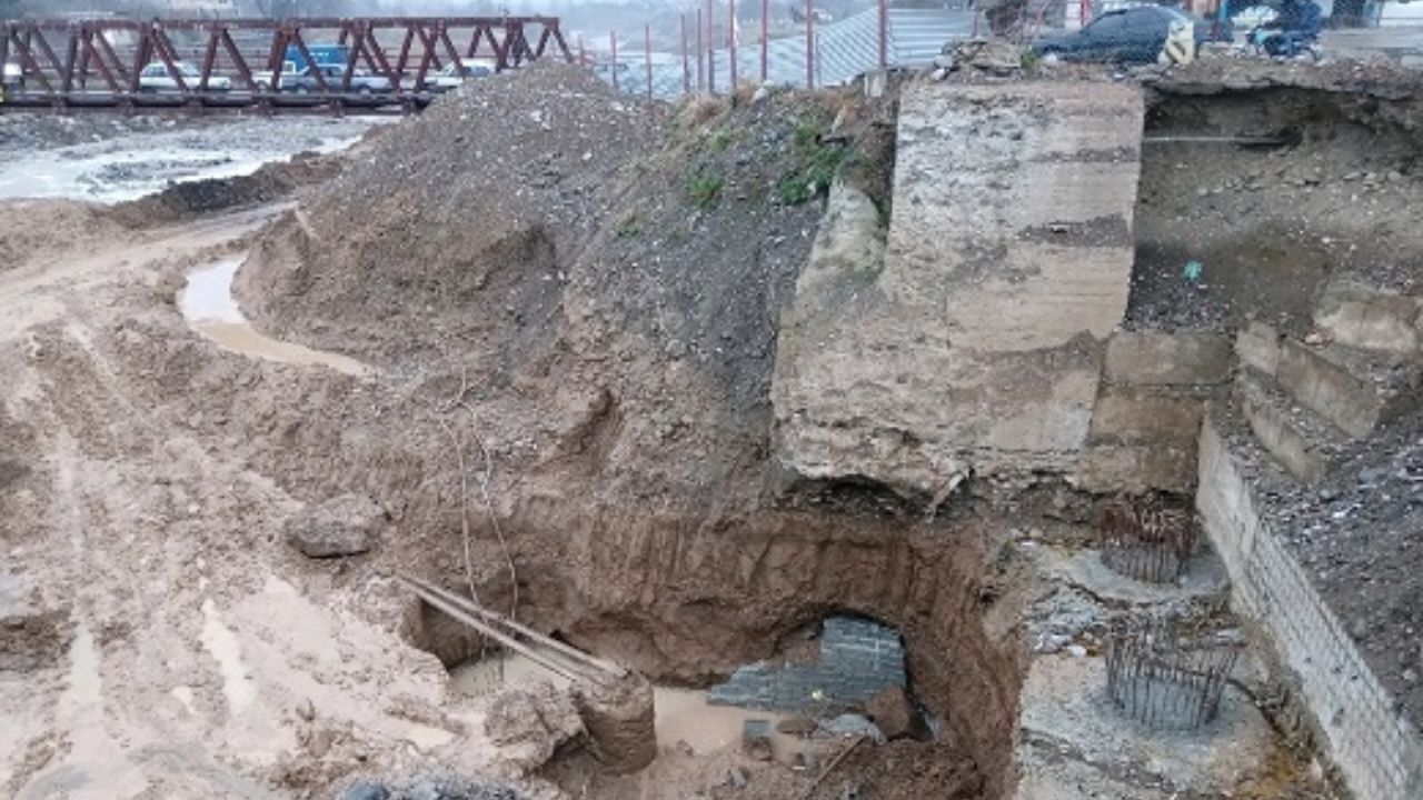 ریزش پل در حال ساخت در اسالم تالش یک مصدوم و یک کشته بر جای گذاشت