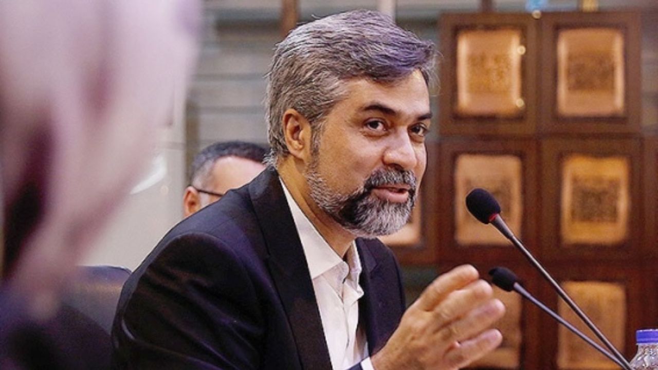 عذرخواهی و توضیح کرمانپور درباره نامه‌اش برای واکسیناسیون هنرمندان