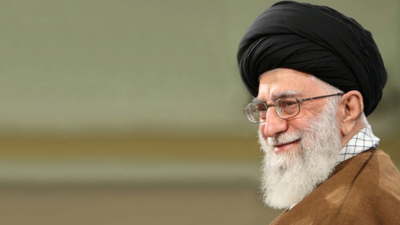 ماجرای انجام تکلیف درسی فرزند رهبر انقلاب بر روی کاغذ پاکت میوه + عکس