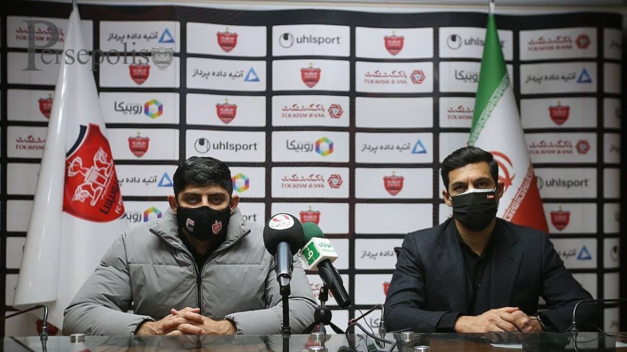 بازیکنان سابق پرسپولیس اجازی بازی به ترابی نمی‌دهند