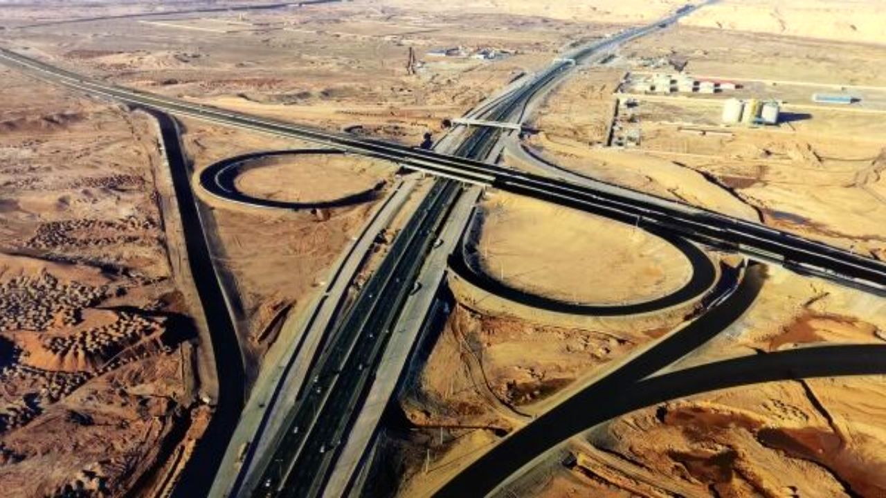 بزرگراه‌های کشور تا پایان دولت به 20 هزار کیلومتر خواهد رسید