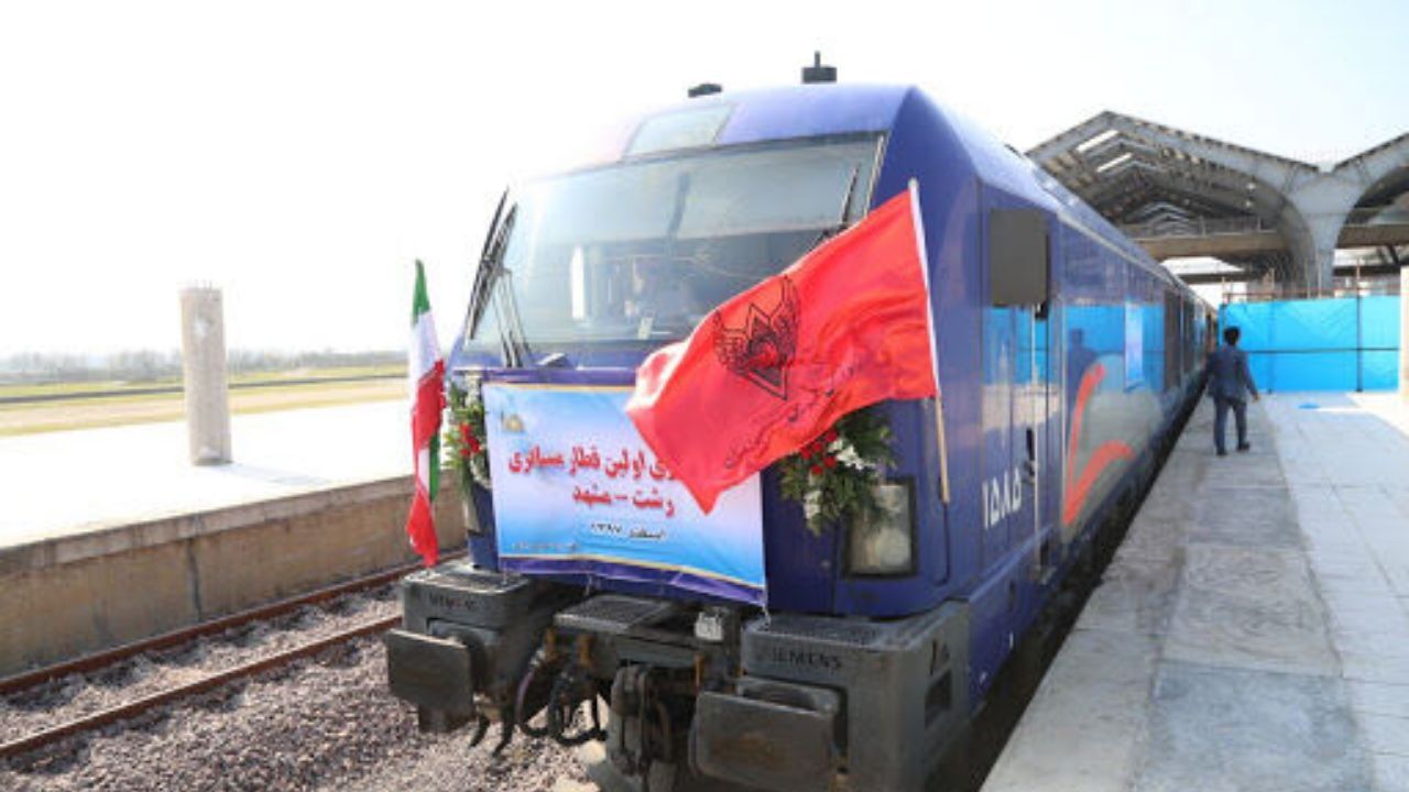 قطار رشت-قزوین دو ساله شد