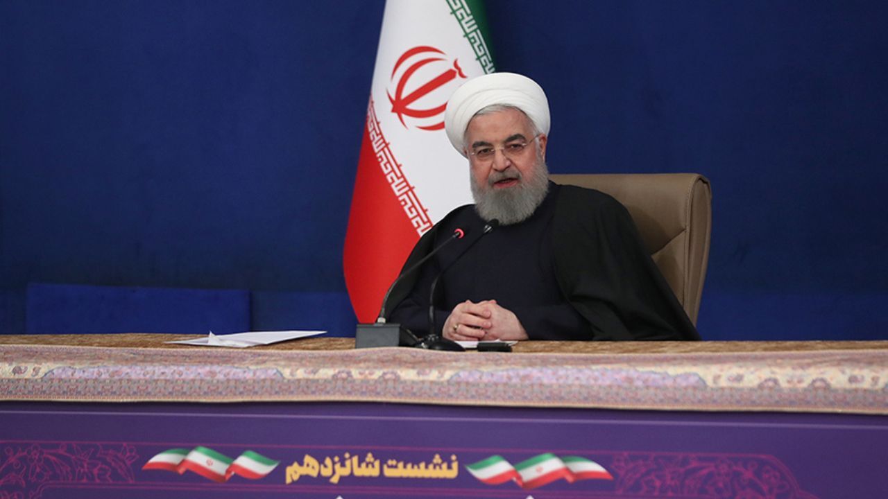 رئیس جمهوری به مردم پیامک تبریک ارسال کرد