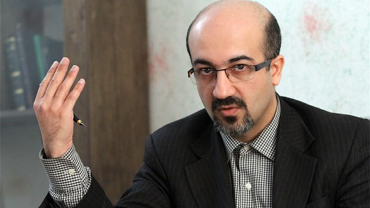 حصارکشی تئاتر شهر راه حل مدیریت شهری نیست
