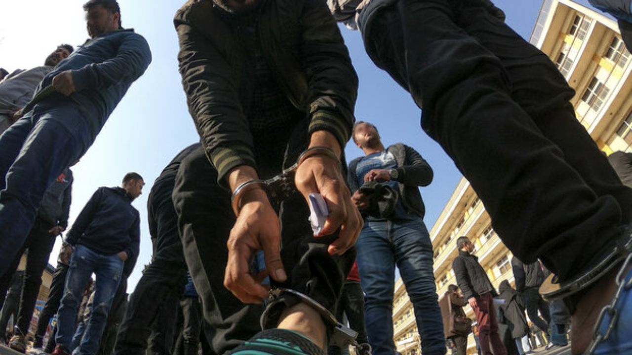 سرقت انگشتر عتیقه به بهانه کمک به فقرا