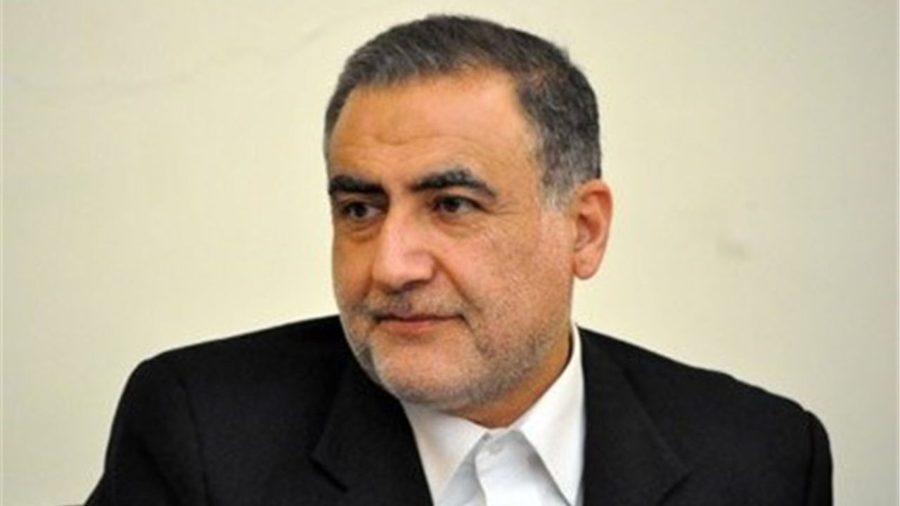 عمده‌ترین مشکل، نقش مستقیم دولت در اقتصاد است / راه تحقق شعار سال همدلی دولت با مجلس است