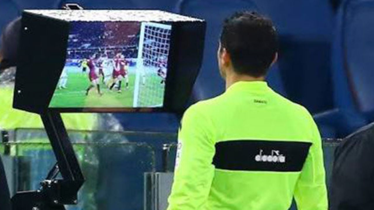 چرا از VAR در لیگ قهرمانان آسیا استفاده نمی‌شود؟