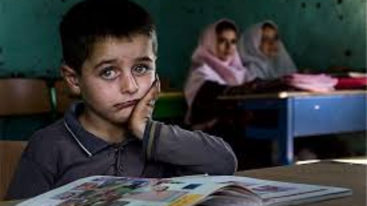 اداره مدارس کشور با قوانین 20 سال قبل!