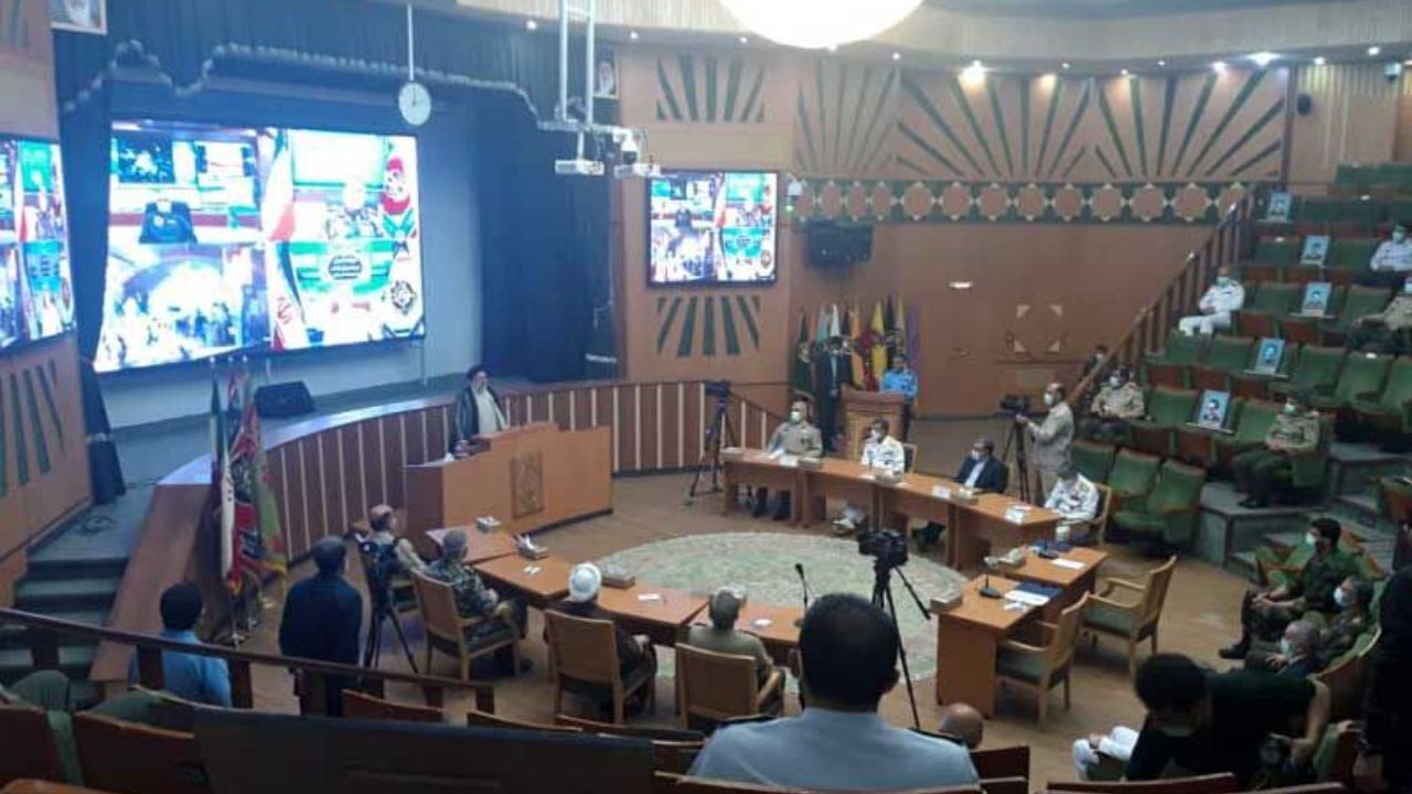 ابراهیم رئیسی امروز از دانشگاه فرماندهی و ستاد ارتش دیدن کرد