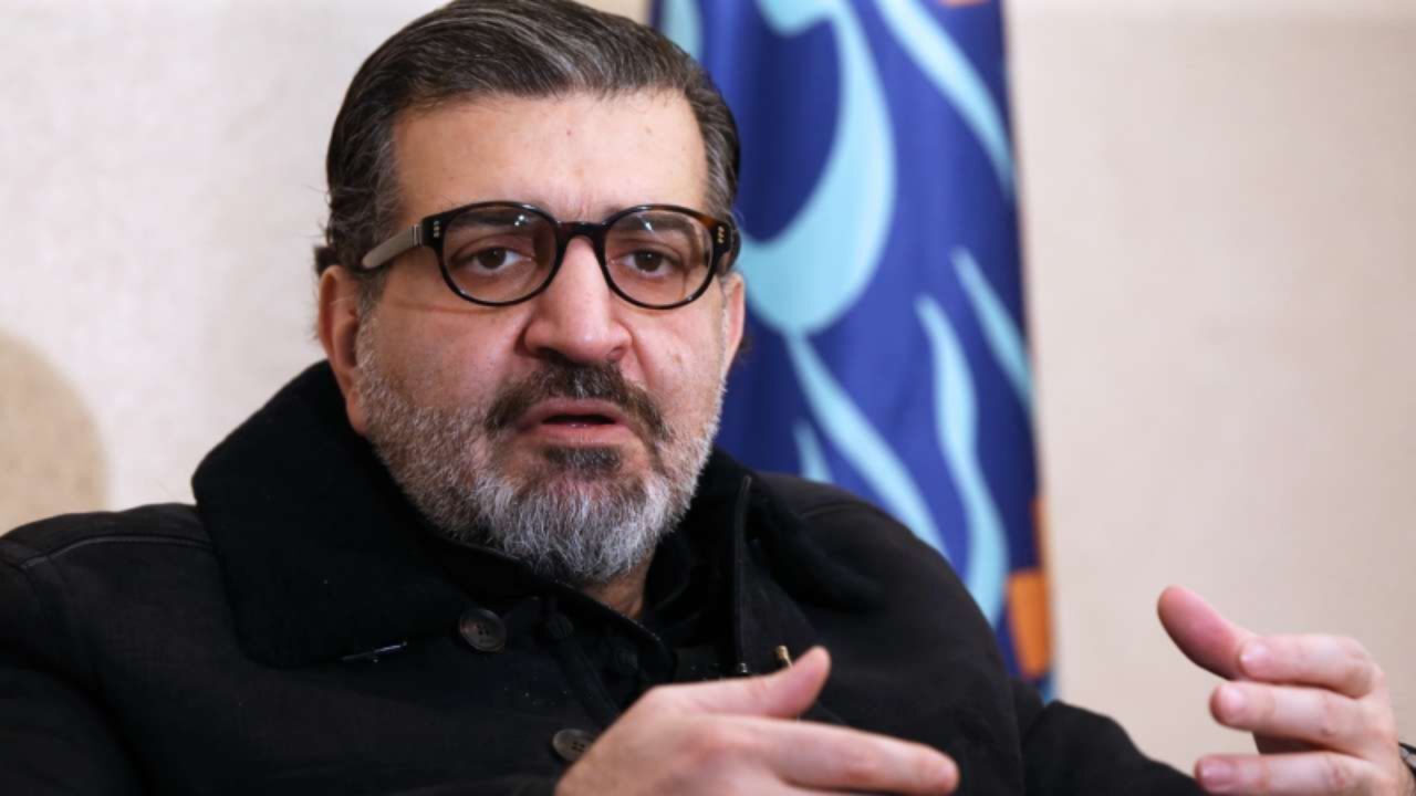 صحبت‌های وزیر بهداشت را به کامپیوتر بدهید منفجر خواهد شد