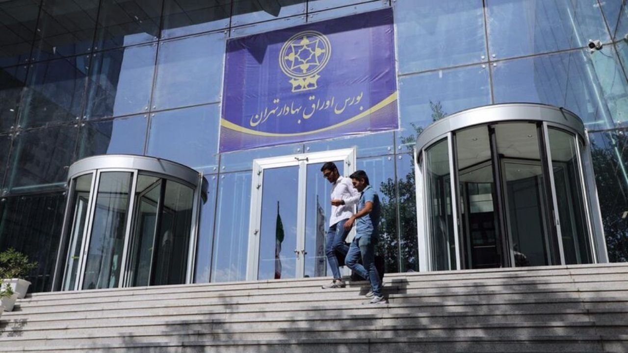 خروج حقیقی‌ها برای شانزدهمین هفته متوالی 