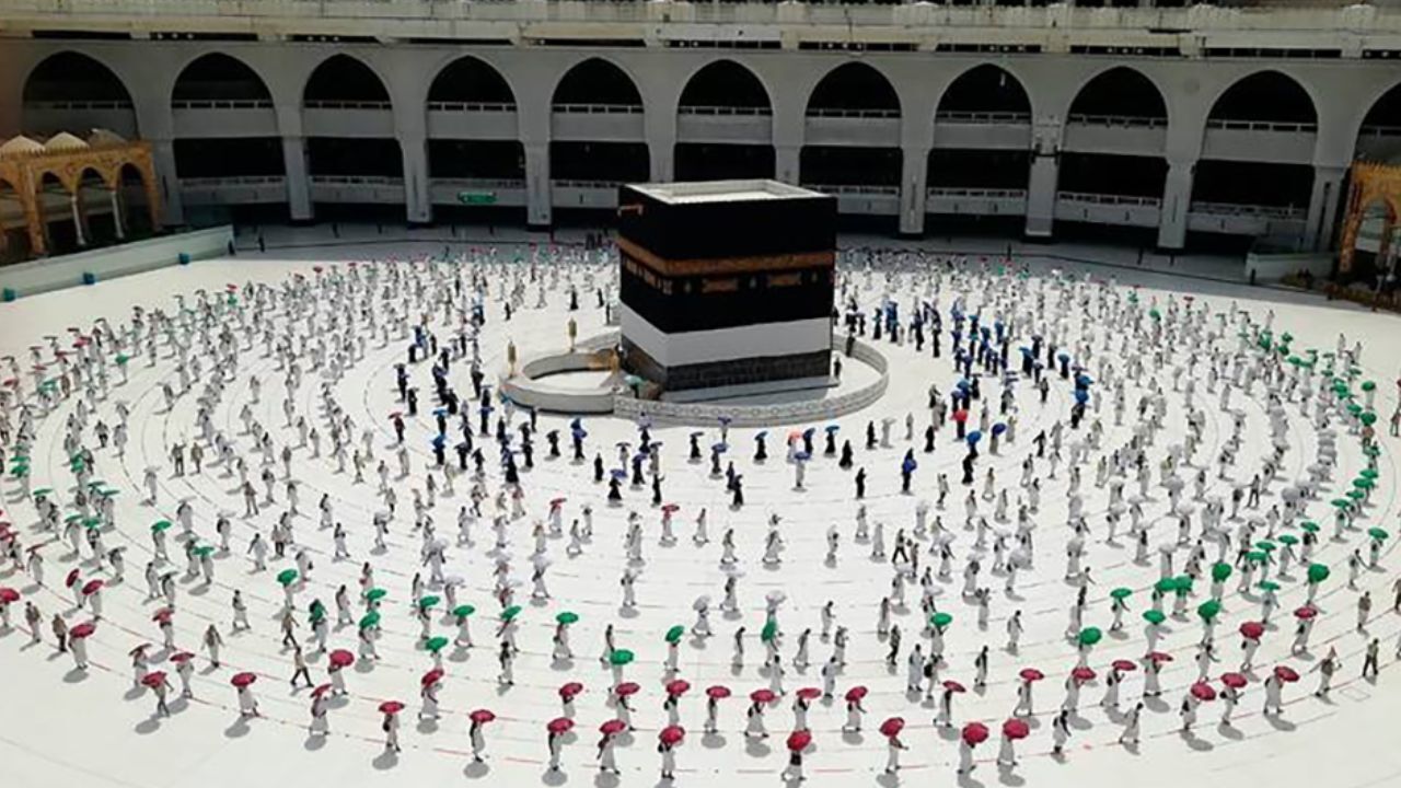 برای احتمالات در برگزاری حج تمتع 1400 آمادگی داریم