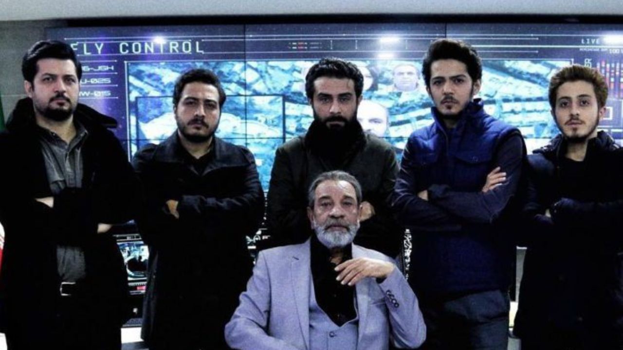 سریال «گاندو» با استناد به یافته های اطلاعاتی پرده‌برداری کند!/  سری جدید سریال را با موضوع «نفوذ آشنا» بسازید