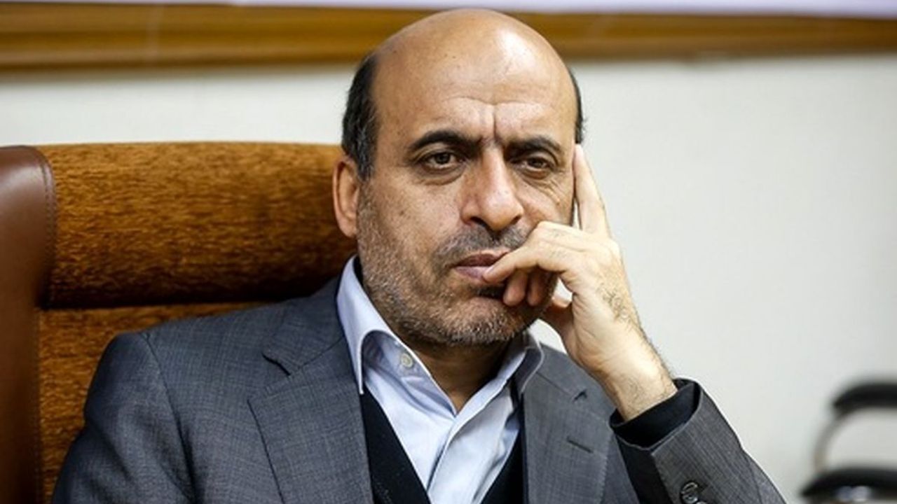 ماجرای رای‌گیری برای تغییر بودجه در کمیسیون تلفیق؛ کسی مجوز تغییر اعداد در جداول بودجه را به هیات رئیسه نداد/ جابه‌جایی اعتبار از یک فصل بودجه به فصل دیگر تخلف است/ باید درباره شائبه دست‌کاری بودجه بررسی دقیق شده و نتیجه اعلام شود