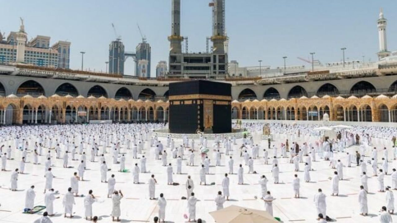 عربستان عمره گزاران خارجی را تحت پوشش بیمه کرونا قرار می‌دهد