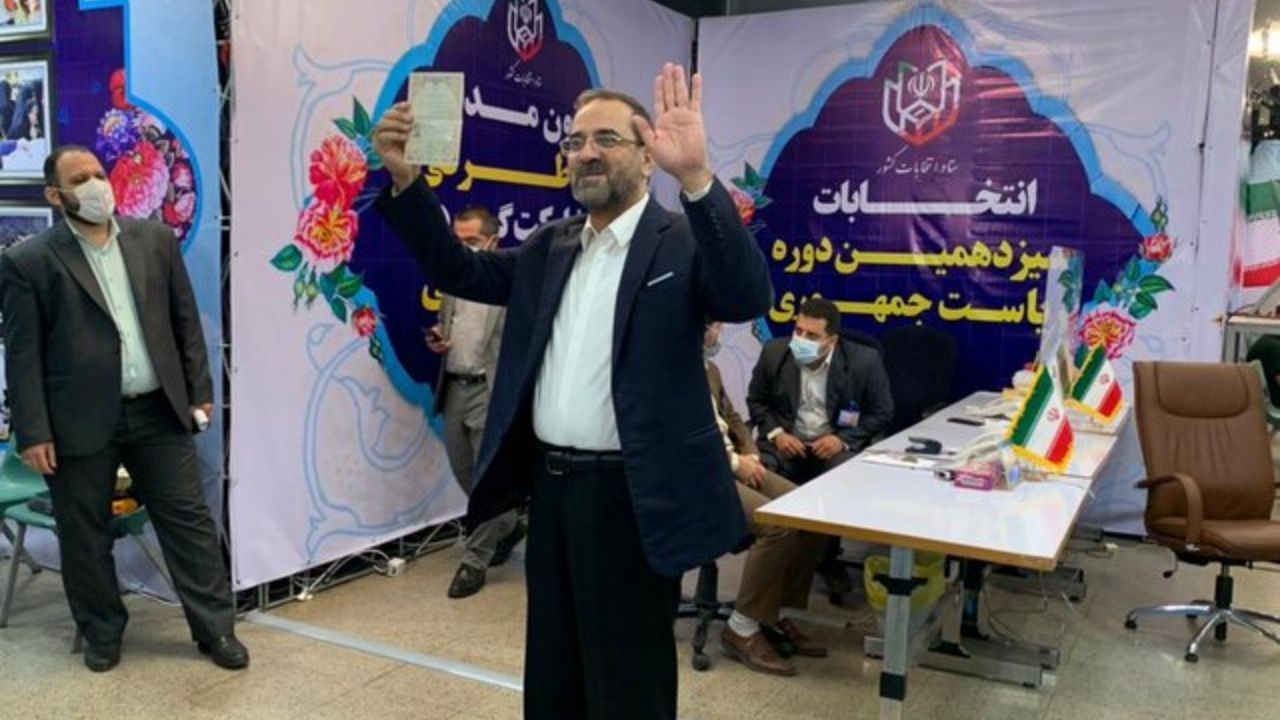 محمد عباسی وارد ستاد انتخابات کشور شد