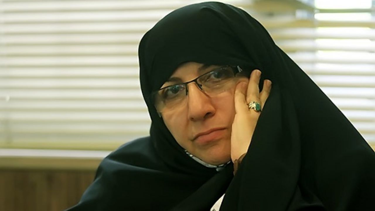 زهرا شجاعی ساعت 16 ثبت نام می کند