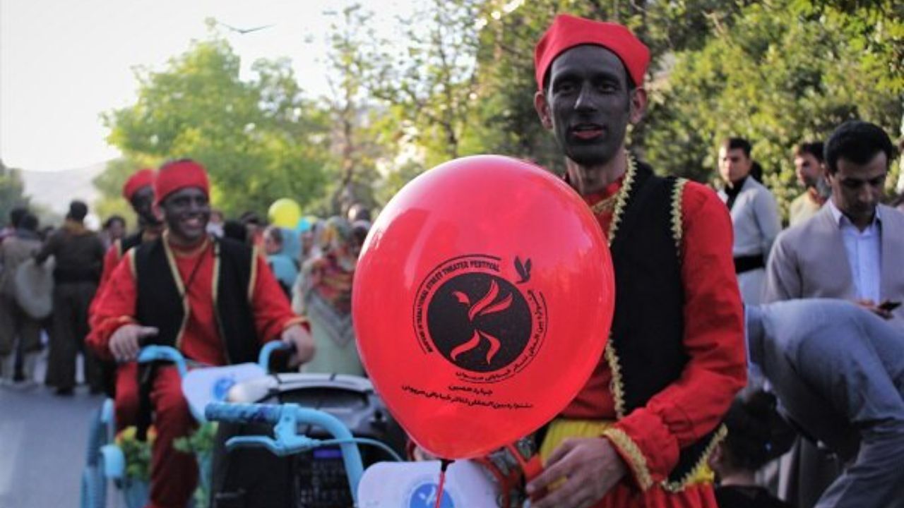 جشنواره تئاتر خیابانی مریوان فراخوان داد