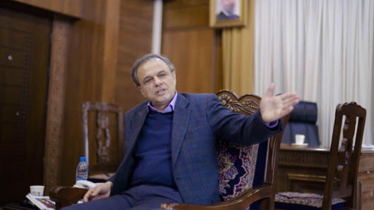 روز گذشته قیمت شمش فولاد 24 درصد پایین‌تر از قیمت جهانی در بورس تهران عرضه شد