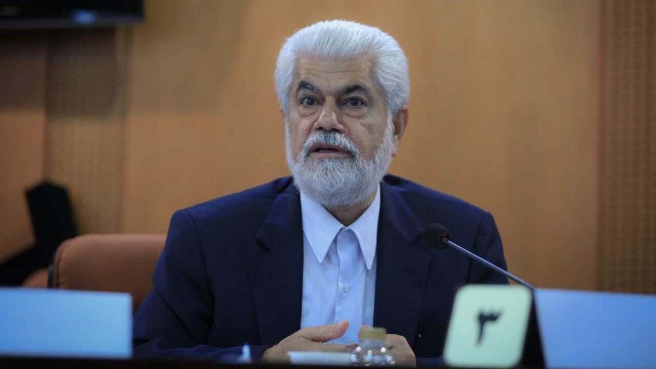 استادیوم‌ها در اختیار تبلیغات کاندیداها قرار داده می‌شود؟ / شهریاری: به هر قیمتی که شده باید از تجمعات جلوگیری شود