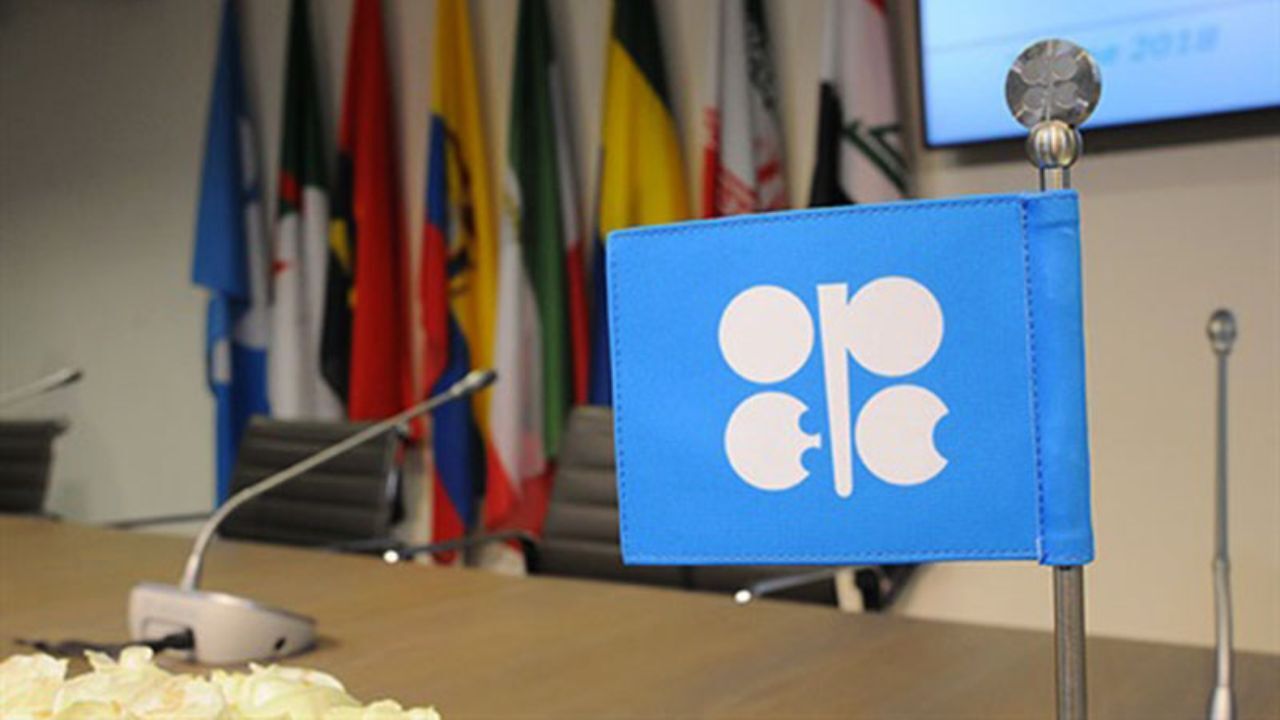 پیشنهاد توقف توسعه ذخایر نفت و گاز بی‌ثباتی بازار را رقم می‌زند