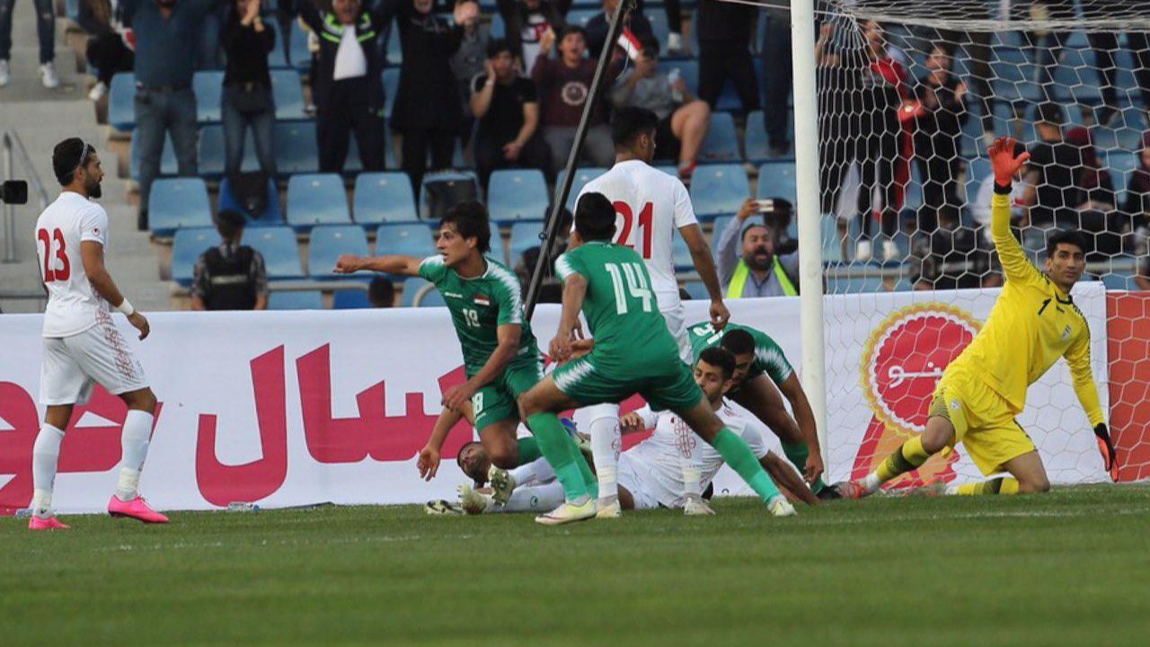 سپر از دست مینداز که جنگ است هنوز