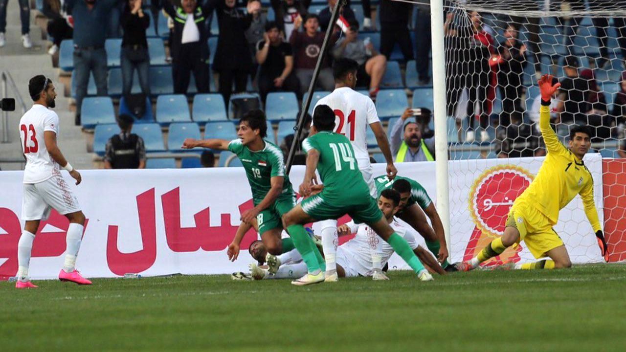 سپر از دست مینداز که جنگ است هنوز