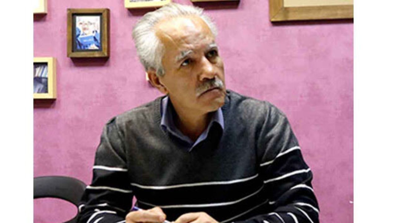 چرا مردم نباید به تخفیف برای خرید کتاب عادت کنند؟