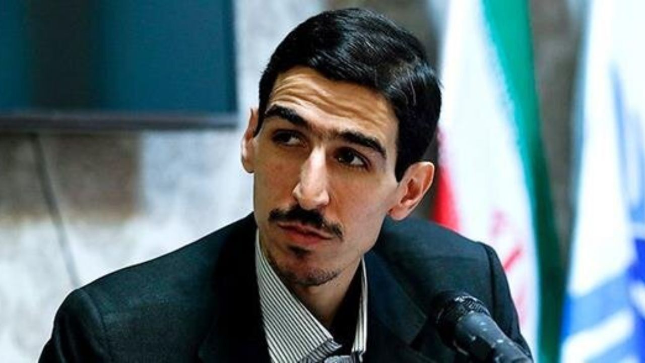 انتخابات 1400| روسیاهی انتخابات بر چهره احمدی‌نژاد ماند / مهدی کروبی، بهزاد نبوی رای دادند اما او رای نداد / کاندیدا پوششی شرف دارد به تحریمی روکشی