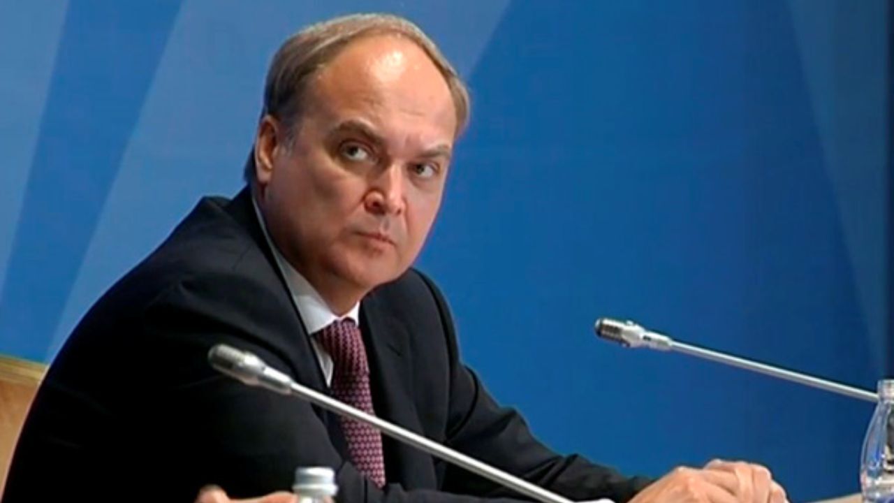 پرواز آنتونوف