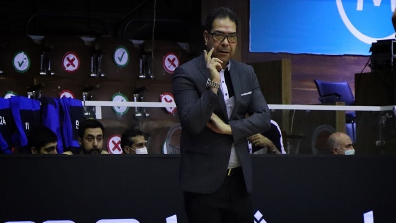 بسکتبال ایران با تیم‌های بزرگ، خوب بازی می‌کند/ نتایج تیم ملی را باید در زمان حضور حدادی بررسی کرد