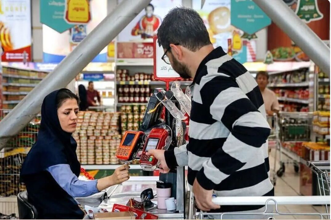رئیس اتاق اصناف تهران: کالا تامین است / نیازی به خرید هیجانی نیست