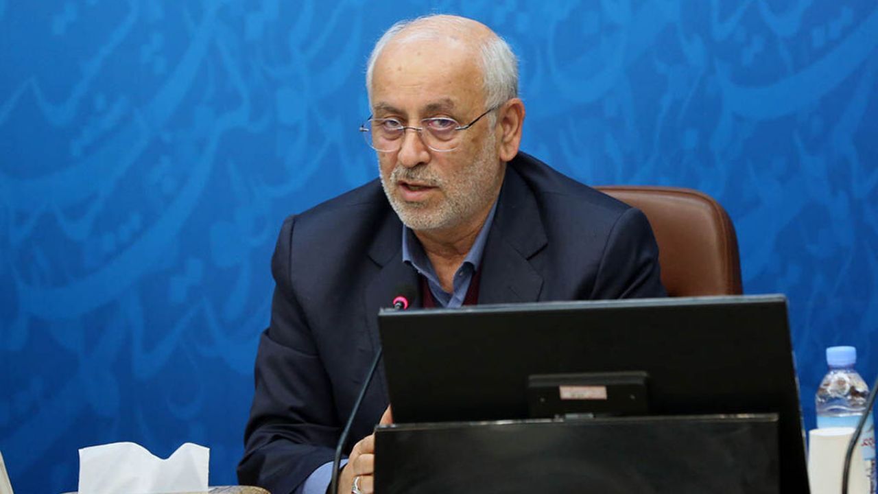 دولت باید با اتخاذ دیپلماسی اقتصادی بستر صادرات را فراهم کند