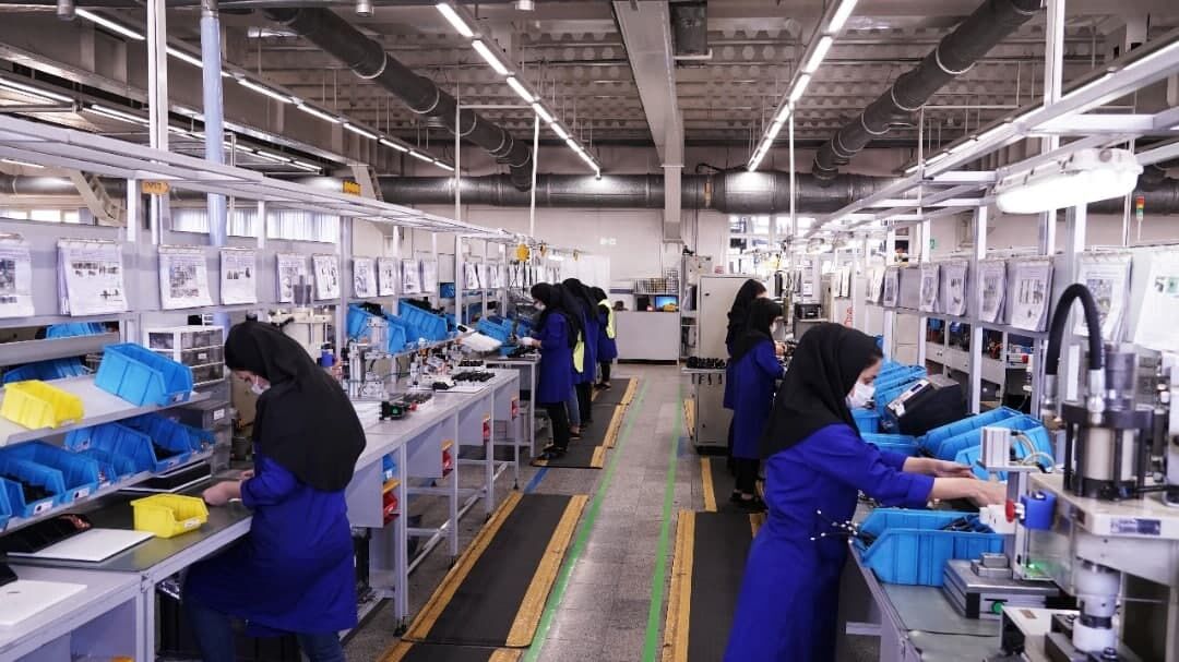 فعال شدن ۱۳۰۰ واحد تولید صنعتی راکد طی امسال