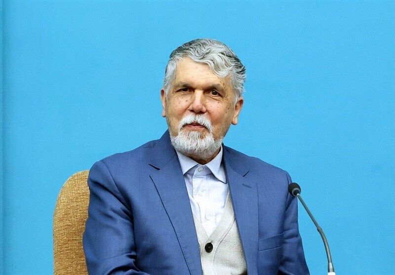 صالحی: مسئولیت نمایش خانگی در اختیار ساتراست و وزارت فرهنگ هیچ نقشی ندارد/ اختلاف وزارت ارشاد و صداوسیما ریشه در تفسیر قانون اساسی دارد