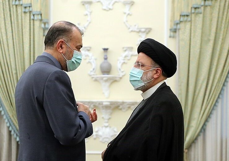 تصویری از صندلی خالی شهید رئیسی و امیرعبداللهیان در مراسم افتتاحیه مجلس دوازدهم