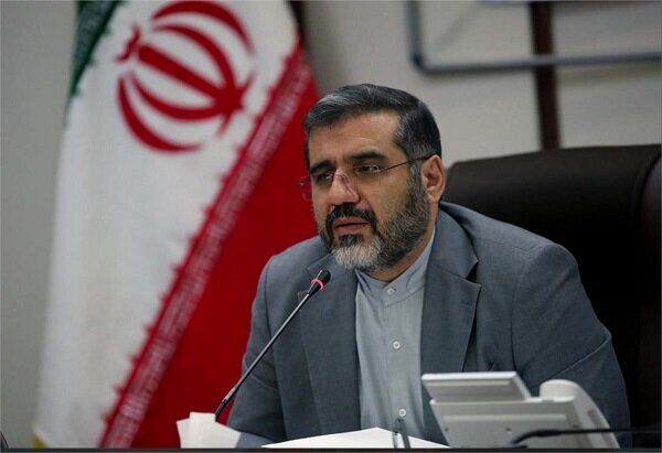 هنرمندان بیش از هر قشری، صدای جامعه را به گوش مسئولان می‌رسانند