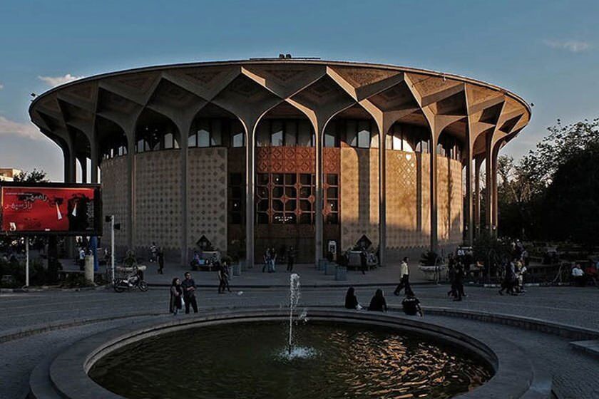 ساماندهی دستفروشان تئاتر شهر به بعد از پایان اعتراضات موکول شد
