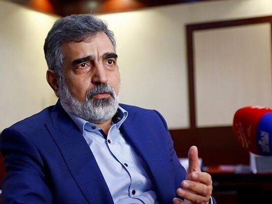 مشتریان آب‌ سنگین ایران در صف انتظار هستند