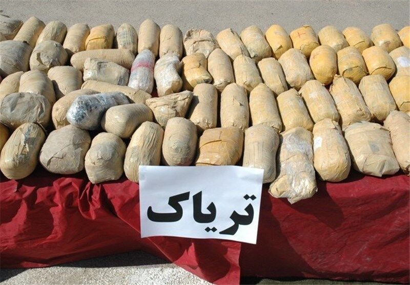دستگیری سه قاچاقچی در محل دپوی مواد مخدر