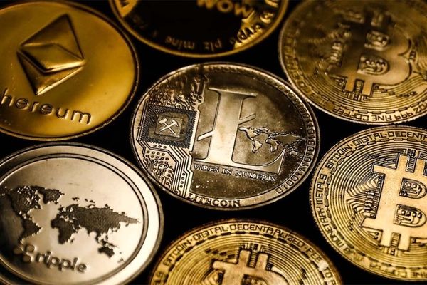 قیمت بیت کوین و ارز‌های دیجیتال امروز شنبه ۶ تیر ۱۴۰۵