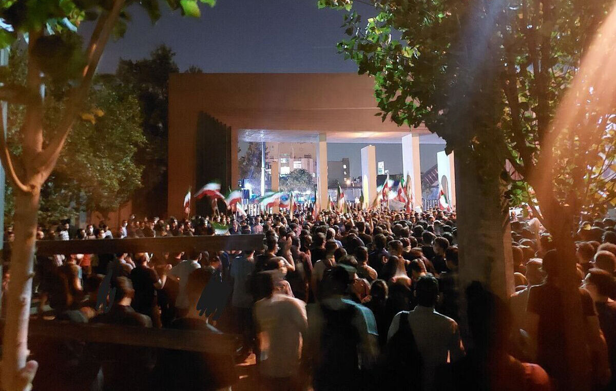حوادث «شریف» باید در خود دانشگاه حل شود